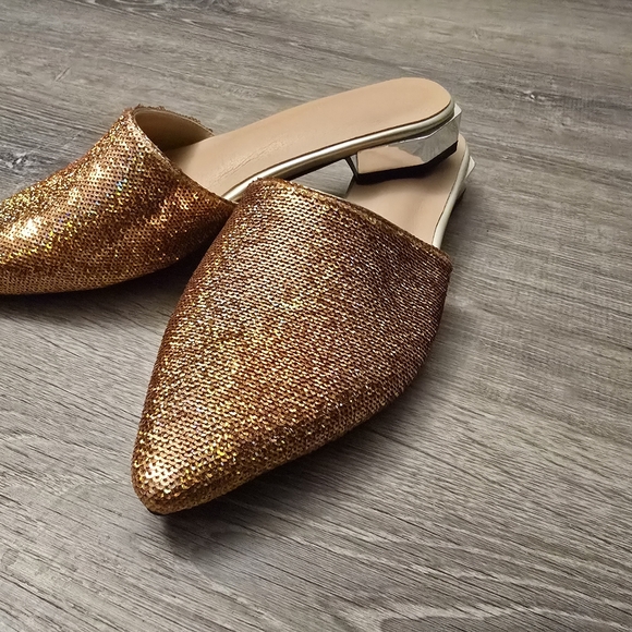 Golden mules size 9 - Picture 3 of 6